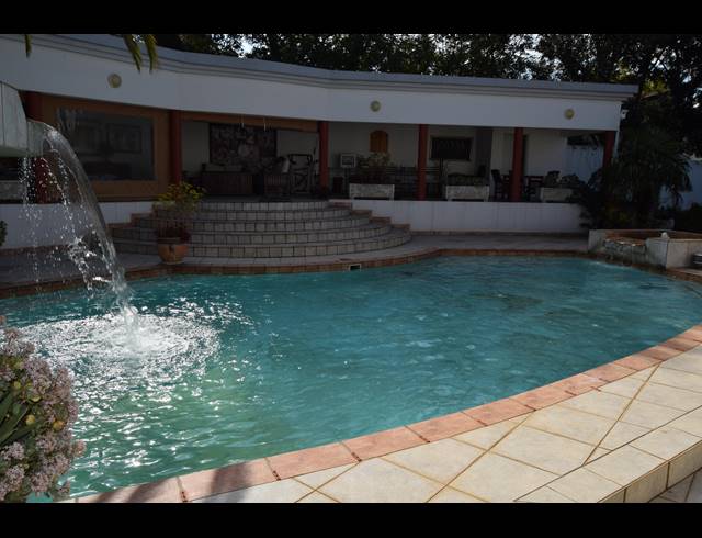 4 BEDROOM HOUSE FOR SALE IN WENDYWOOD